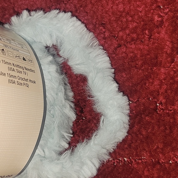 Yarn Bee Fur The Love Mint Net Weight 7 Oz. 37 Yards (8 skeins) - Picture 7 of 7